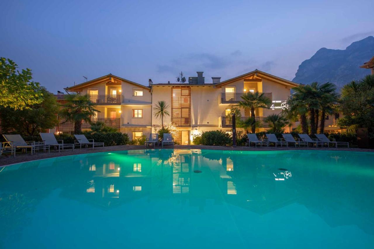 ריבה דל גארדה 4 Limoni Apartment Resort מראה חיצוני תמונה
