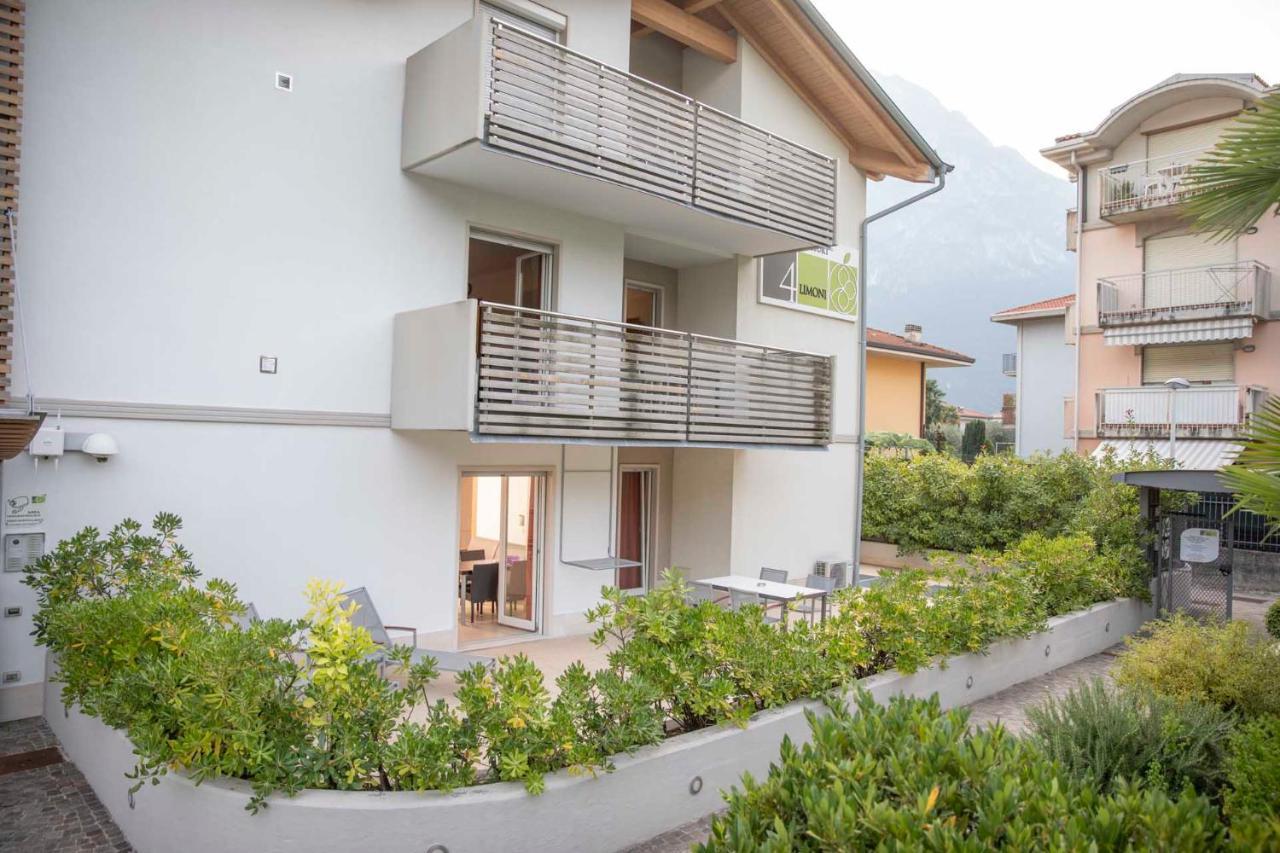 ריבה דל גארדה 4 Limoni Apartment Resort מראה חיצוני תמונה