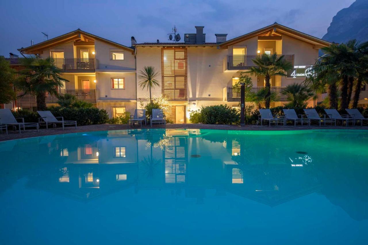 ריבה דל גארדה 4 Limoni Apartment Resort מראה חיצוני תמונה